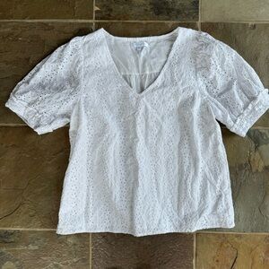 Draper James White Eyelet Short Sleeve Blouse size Medium